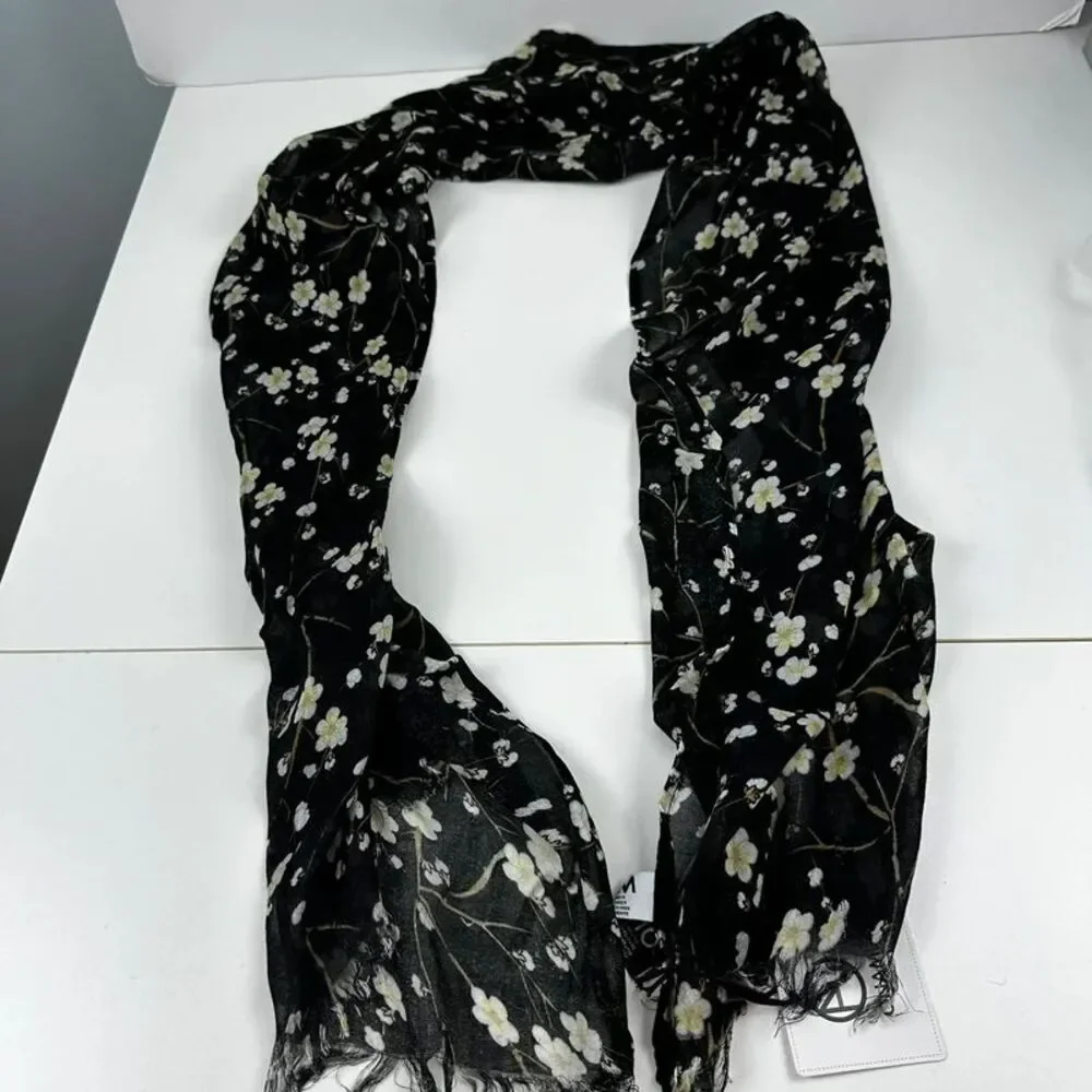 Onam Lightweight Floral Scarf Black & White Scarf Fringe Edges